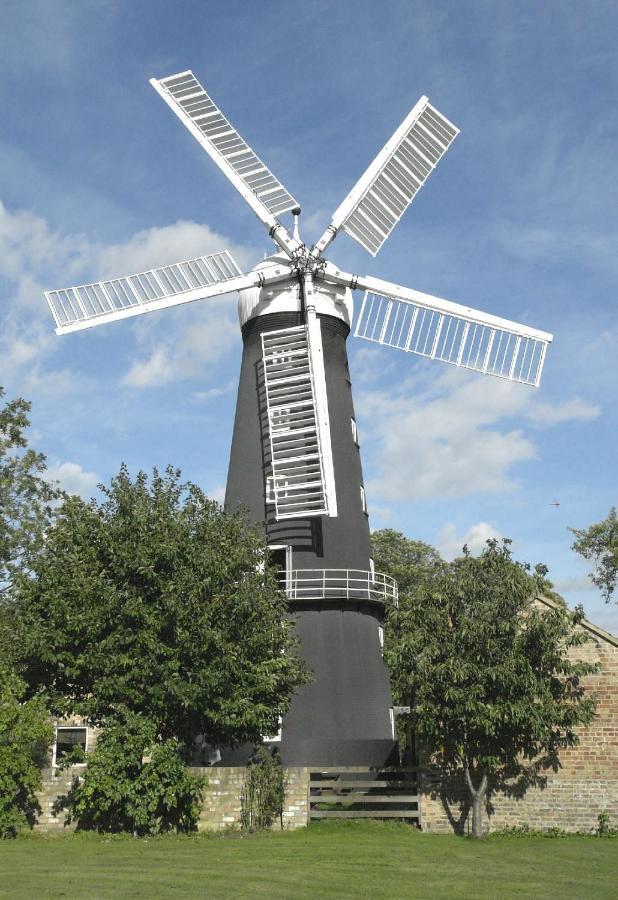 The Windmill Hotel Alford  Exteriör bild