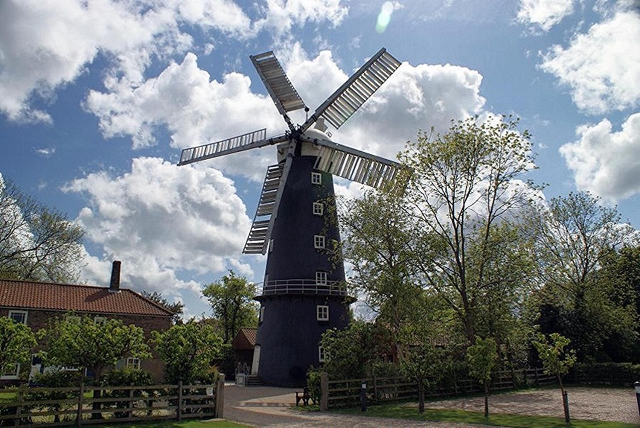The Windmill Hotel Alford  Exteriör bild